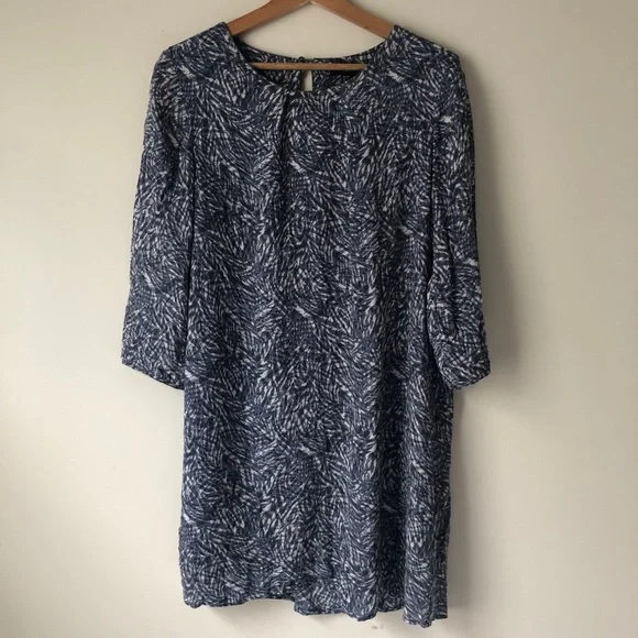 plus size v neck a line dress Plus Size White V-neck Formal Cocktail Dress with Pockets